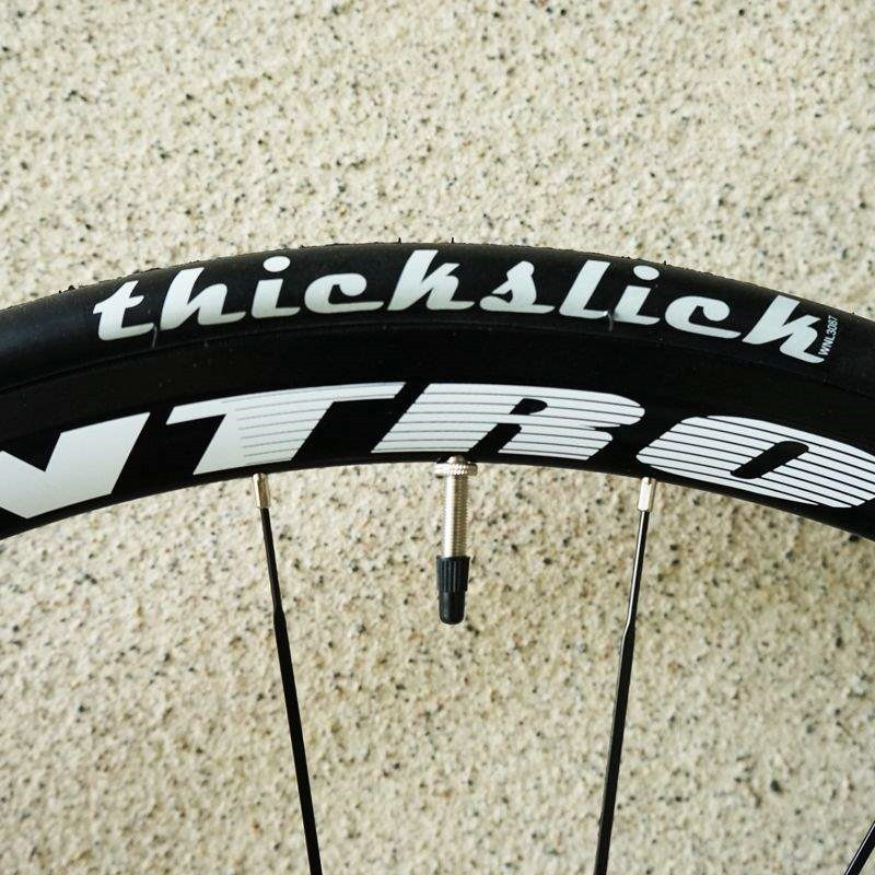 Neumático de bicicleta de carr - Cycling High Gear reseña y precio