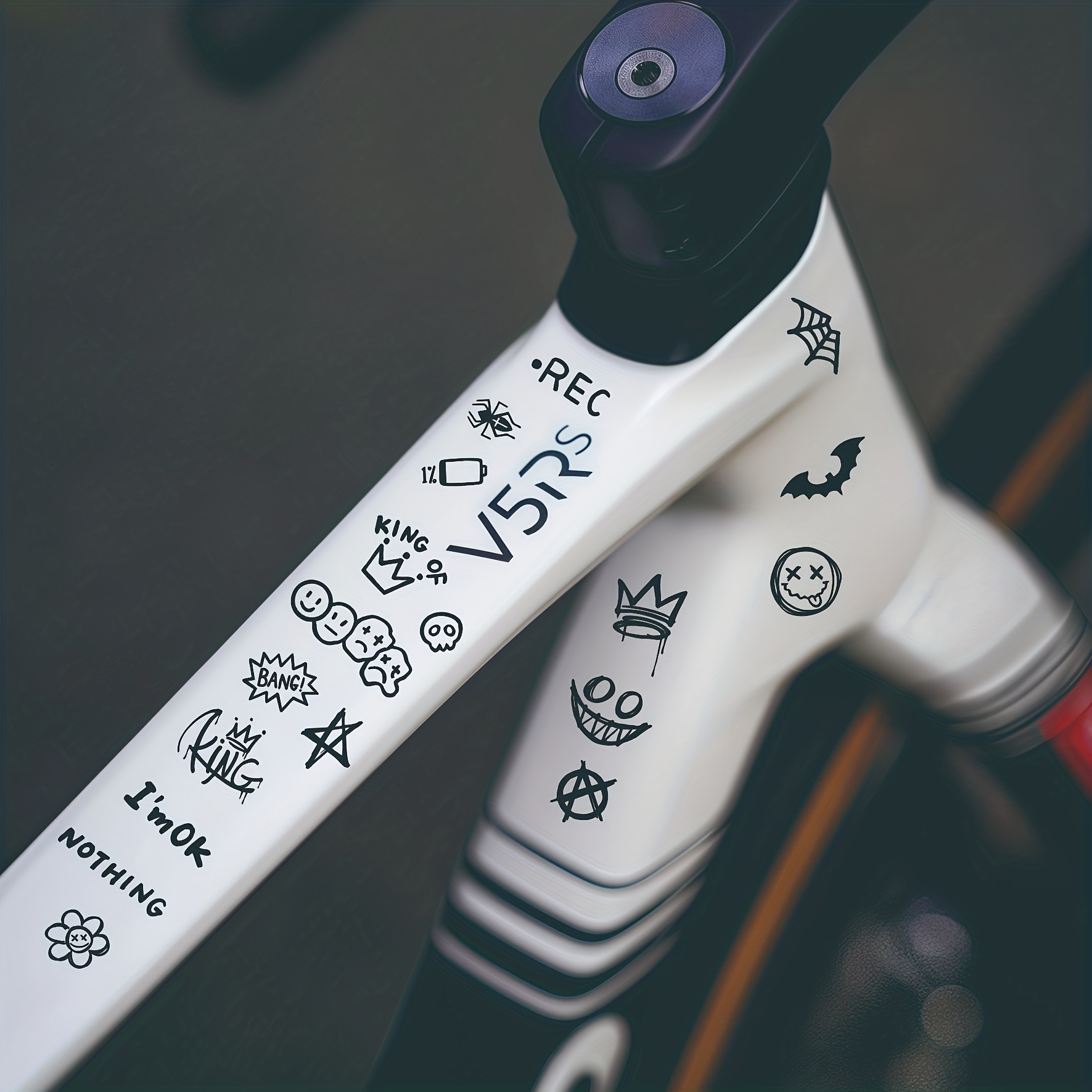 1 set de pegatinas de grafiti  - Cycling Gear Organizer Bag reseña y precio